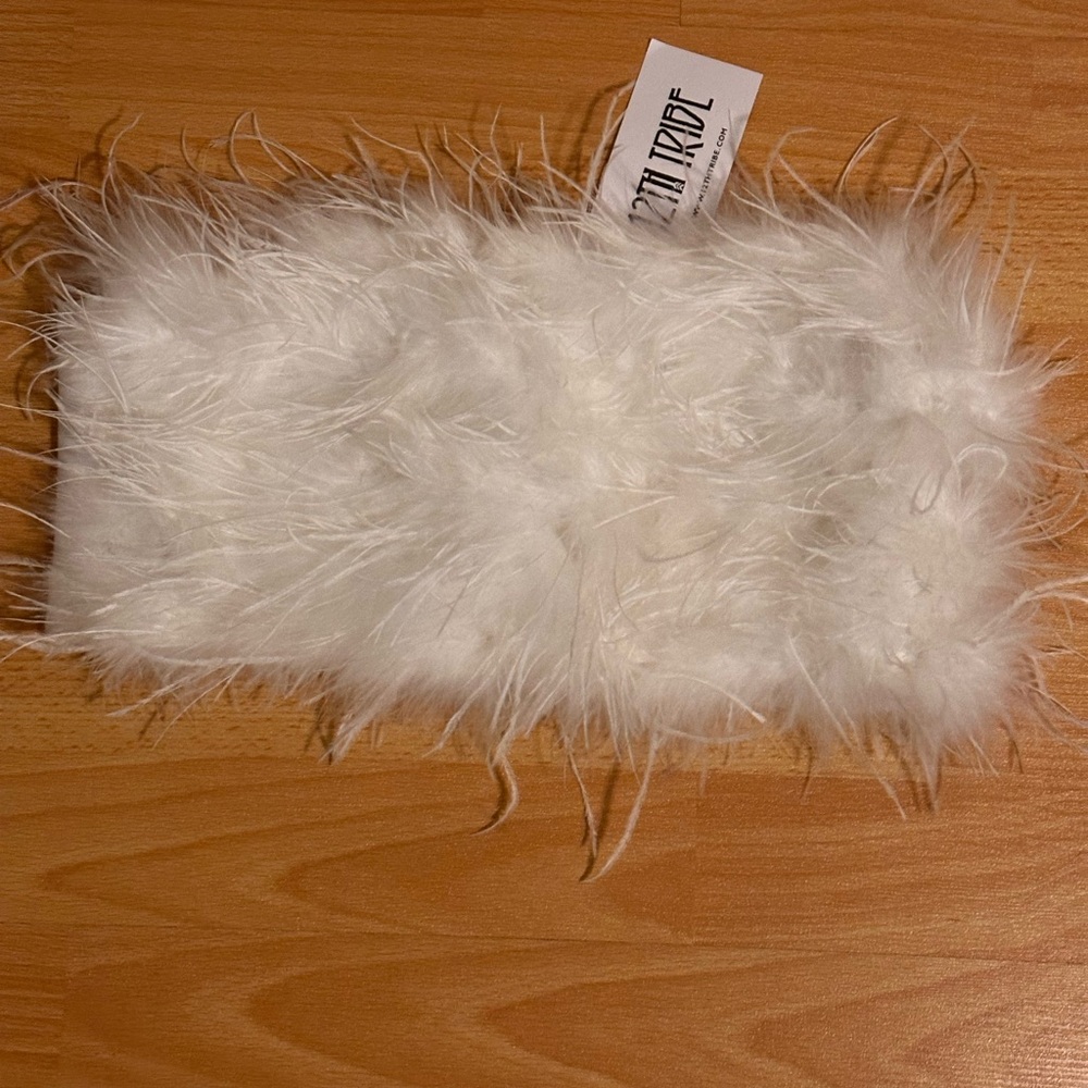 12th Tribe Faux feather top, Size Large
